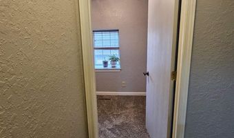 105 N Division St, Anamosa, IA 52205