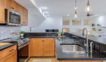 1240 4TH St NW T, Washington, DC 20001