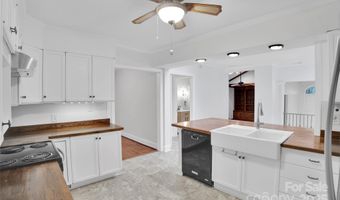 1212 Burtonwood Cir, Charlotte, NC 28212