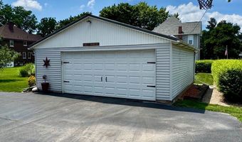 305 N Washington St, Abingdon, IL 61410