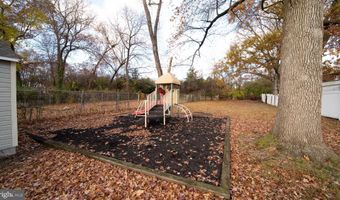 4306 MAPLE Pl, Beltsville, MD 20705