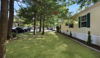 8 King Philip Rd, Coventry, RI 02816