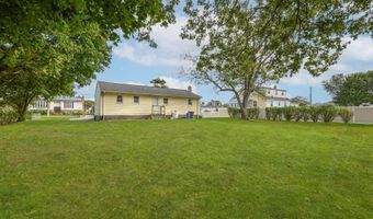 52 Cedar Rd, Amityville, NY 11701