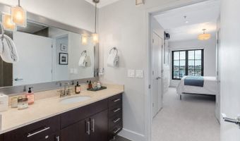 910 M St NW 910, Washington, DC 20001