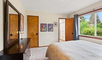 905 BARBRA Ln, Brookings, OR 97415
