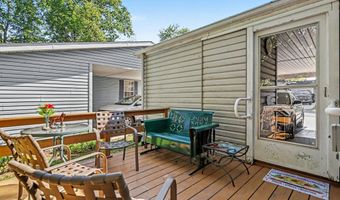 117 FROG POND Holw, Abbottstown, PA 17301