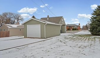 1020 Perkins St, Belle Fourche, SD 57717