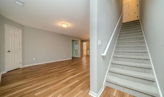 273 Scio Village Ct 125, Ann Arbor, MI 48103