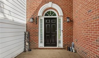 208 Magnolia Leaf Dr, Woodstock, GA 30188