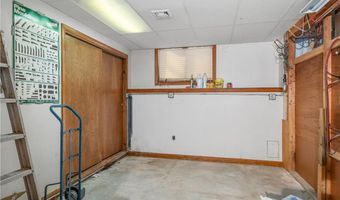 972 Reynolds Rd, Glocester, RI 02814