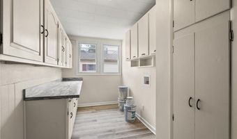 180 Broadway St, Austin, IN 47102