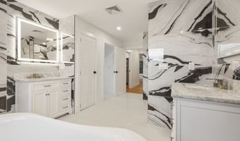 130 Zoar Ave, Attleboro, MA 02703
