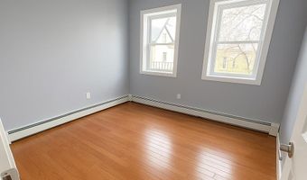 125 W 54TH St 2R, Bayonne, NJ 07002