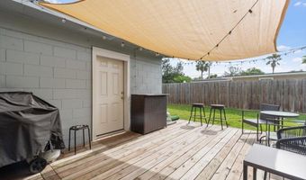 325 SARGO Rd, Atlantic Beach, FL 32233