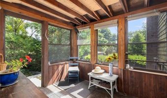 856 N Main Rd, Jamestown, RI 02835