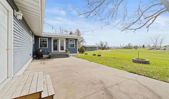 821 Lincoln St, Ainsworth, IA 52201