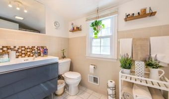 10 Cedar Wax Wing Rd, Allamuchy Twp., NJ 07840