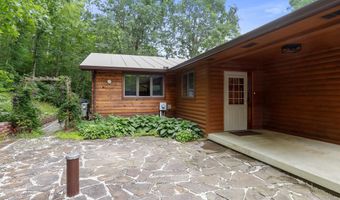 1367 ED ARNOLD Rd, Augusta, WV 26704