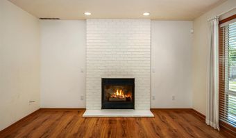 2220 Park Ter NW, Albany, OR 97321