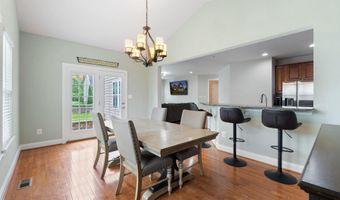 25792 RACING SUN Dr, Aldie, VA 20105