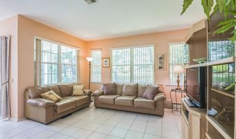19 Fountain View Dr, Barnegat, NJ 08005