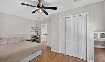 9 Broadview Ave, Berkley, MA 02779