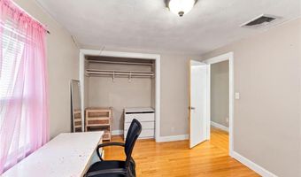 216 Hyde St, Cranston, RI 02920