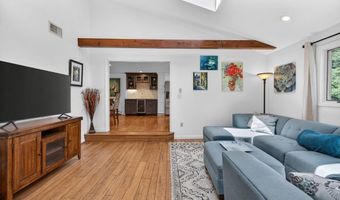 15 Lovejoy Rd, Andover, MA 01810
