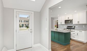 26 Tryon Ave, East Providence, RI 02916