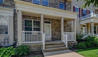 62 S Gardens Way, Fitchburg, WI 53711