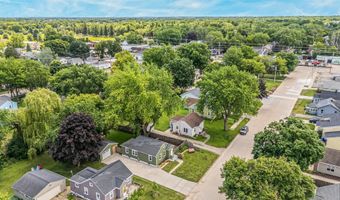 1416 N KENILWORTH Ave, Appleton, WI 54911