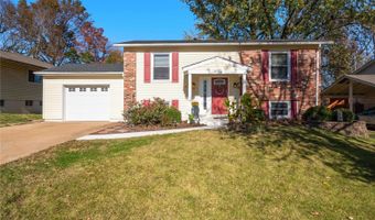 371 Messina Dr, Ballwin, MO 63021