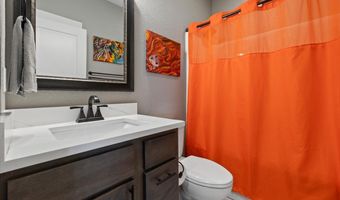 3408 NW Reinhart Dr, Ankeny, IA 50023