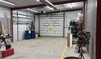 316 1st St, Aurora, NE 68818