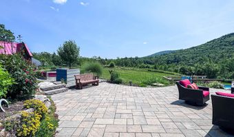 274 E Washington Rd, Bradford, NH 03221