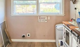 210 E Salmon Ave, Arco, ID 83213
