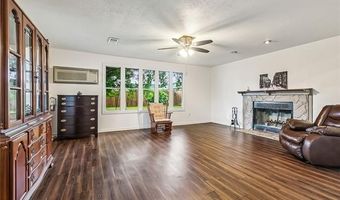 203 BROAD St, Belle Chasse, LA 70037