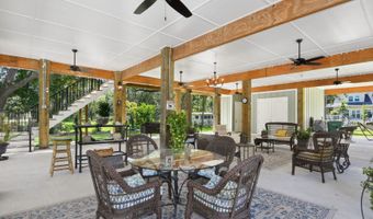 316 Leonhard Ave, Bay St. Louis, MS 39520