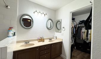 1185 N WOODBURNE Dr, Chandler, AZ 85224