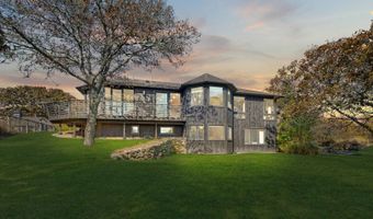 515 State Rd, Aquinnah, MA 02535