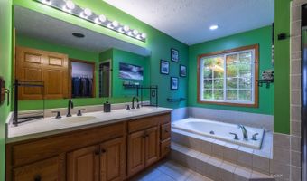 8850 Lavelle Rd, Athens, OH 45701