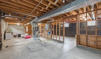 3248 ACACIA Dr, Cheyenne, WY 82001