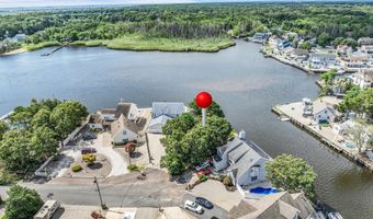 156 Cedar Run Rd, Bayville, NJ 08721