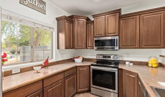 484 E RAINBOW Dr, Chandler, AZ 85249