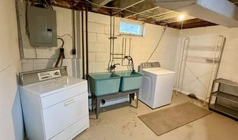 313 S 2nd St W, Aurora, MN 55705