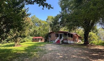 200 Watts Ln, Big Sandy, TN 38221