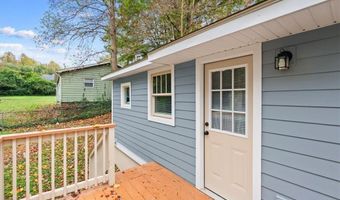 560 Woodlawn St, Asheboro, NC 27203