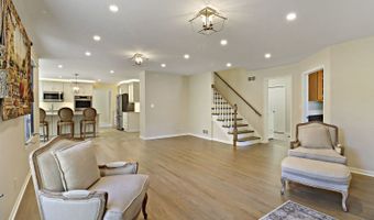 765 N Central Ave, Addison, IL 60101