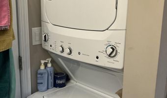 124 W 27TH St 2, Bayonne, NJ 07002