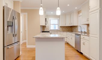 9 S Ridge Ave, Arlington Heights, IL 60005